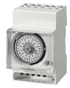 Quartz time switch Day 1 change-over contact 230V/50-60Hz 3 MW - 7LF5301-6
