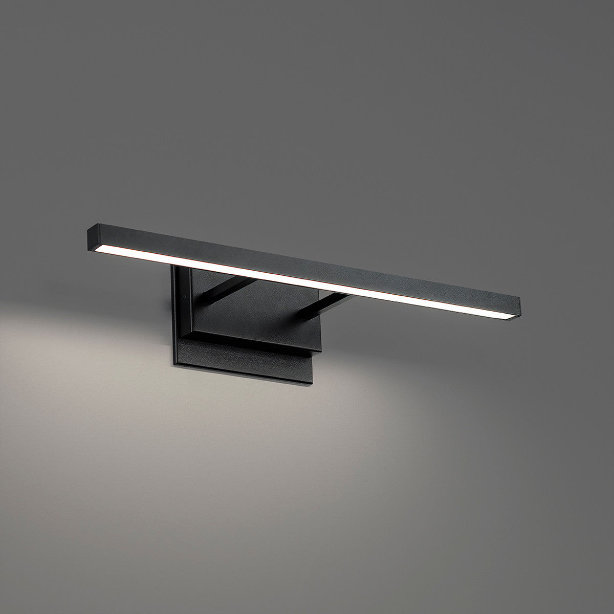 PARALLAX 18in. LED Bath & Wall Light 3000K in Black