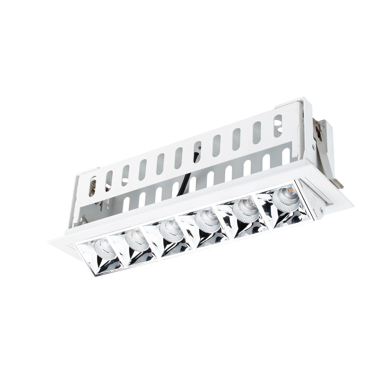 Multi Stealth Adjustable Trim 6 Cell Flood Beam 3000K 90CRI in Chrome/White