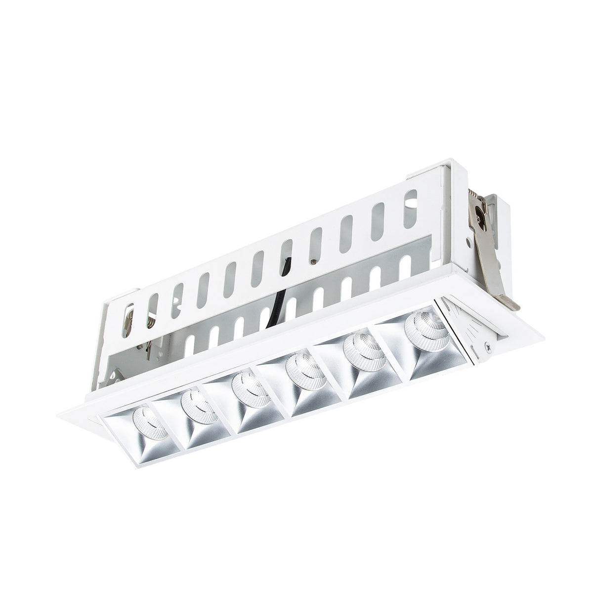 Multi Stealth Adjustable Trim 6 Cell Spot Beam 2700K 90CRI in Haze/White
