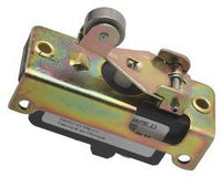 Snap Action Switch, Lever, Roller Actuator, 1NC/1NO, 15 A at 600 V AC Contact Rating - 9007AB21