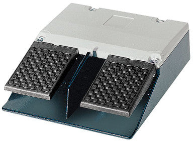 Siemens 3SE3934-5CB20 (3SE39345CB20), Pedal Pushbutton, 2 Changeover, Two Pedals, Without Cover - 3SE39345CB20
