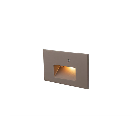 Horizontal Step and Wall Light with Photocell in Bronzed Aluminum