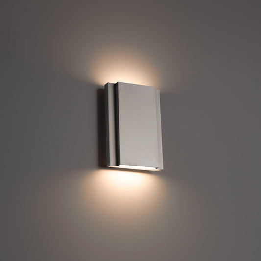 Layne 8in. LED Wall Sconce 2700K in Brushed Nickel